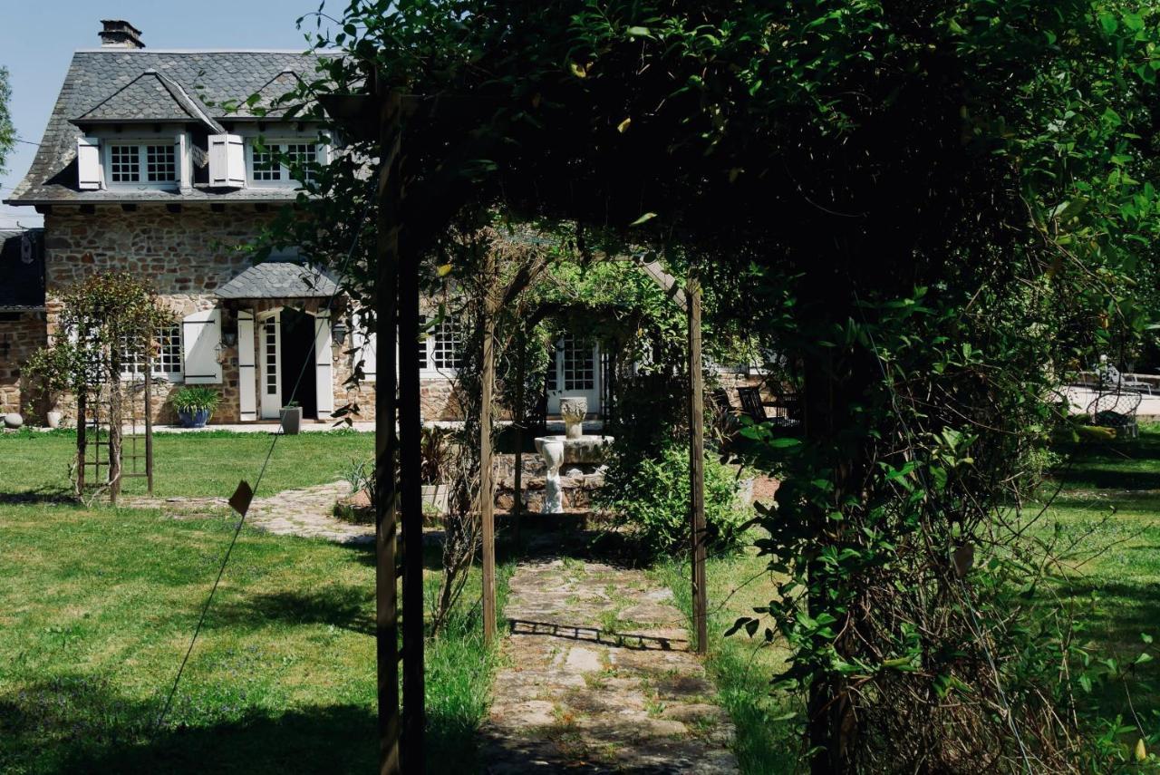 Manoir De Chantemerle Sainte-Fortunade Экстерьер фото